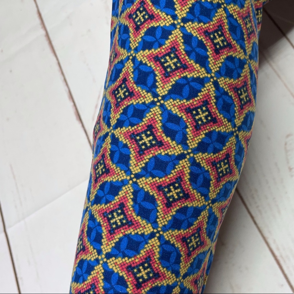 LuLaRoe TC legging New Never worn!

Tall and Curvy!